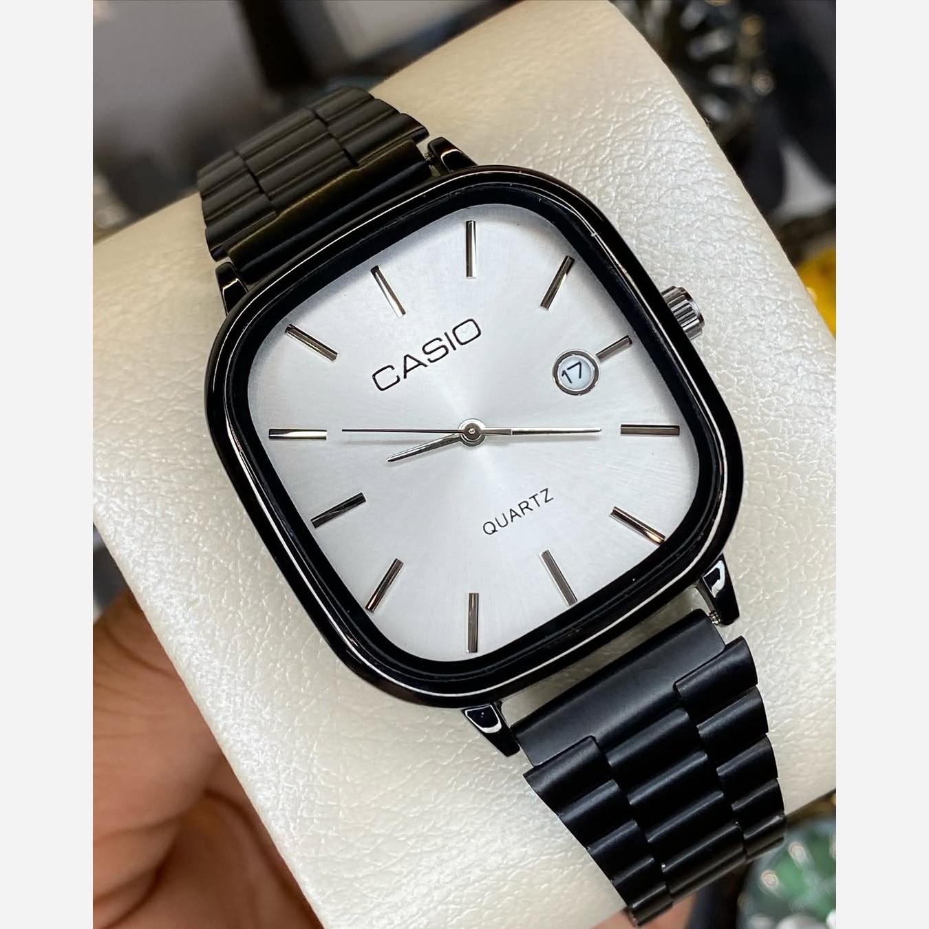 ساعت مچی مردانه کاسیوcasio موتور ژاپن صفحه مربعی بند مشگی وشیک ضد آب تمام مشگی وشیک کد1221