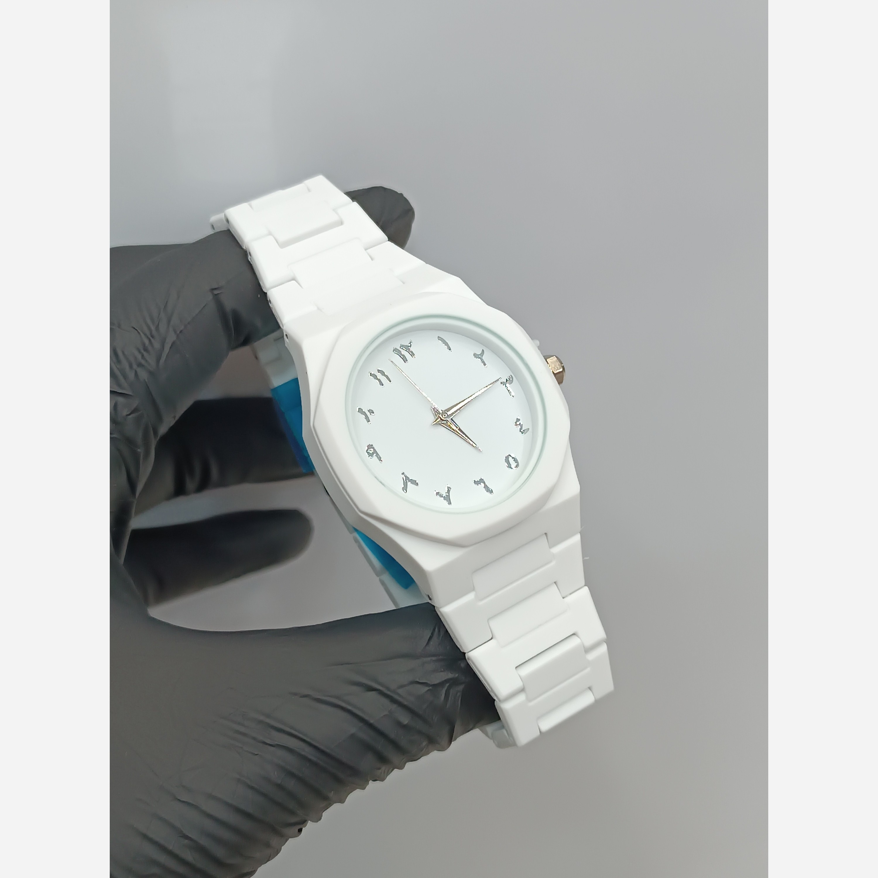 ساعت دارک واچ کربنی پرشین نامبر(عددفارسی)مردانه و زنانه تمام سفید قاب AP فانتوم فرشته سفید(وایت انجیل) تابستانه