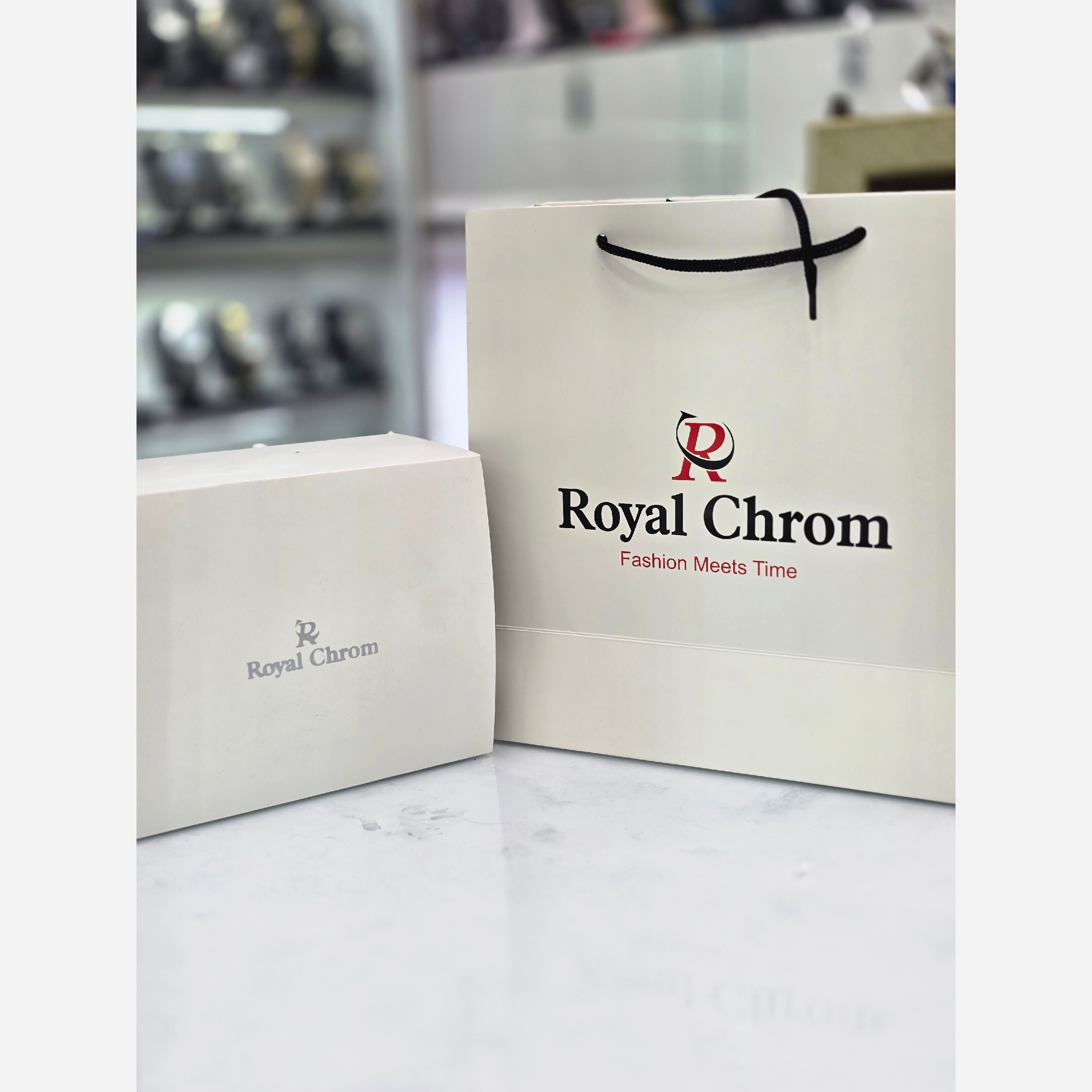 ساعت مچی مردانه کلاسیک (صفحه مشکی) Royal Chrom جعبه اورجینال کارت گارانتی
