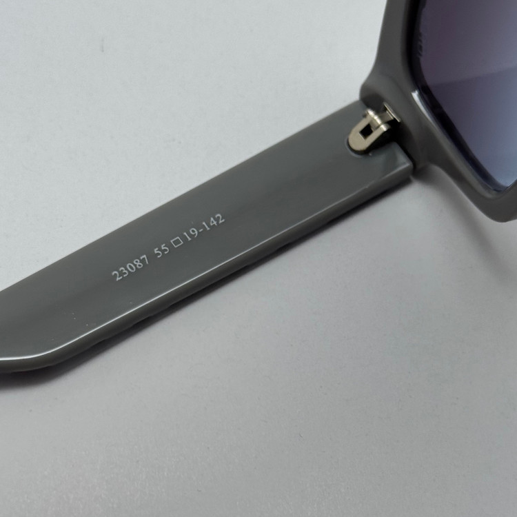عینک آفتابی فندی FENDI طوسی کد 23087 - کیفیت مستر - لیمیتد ادیشن