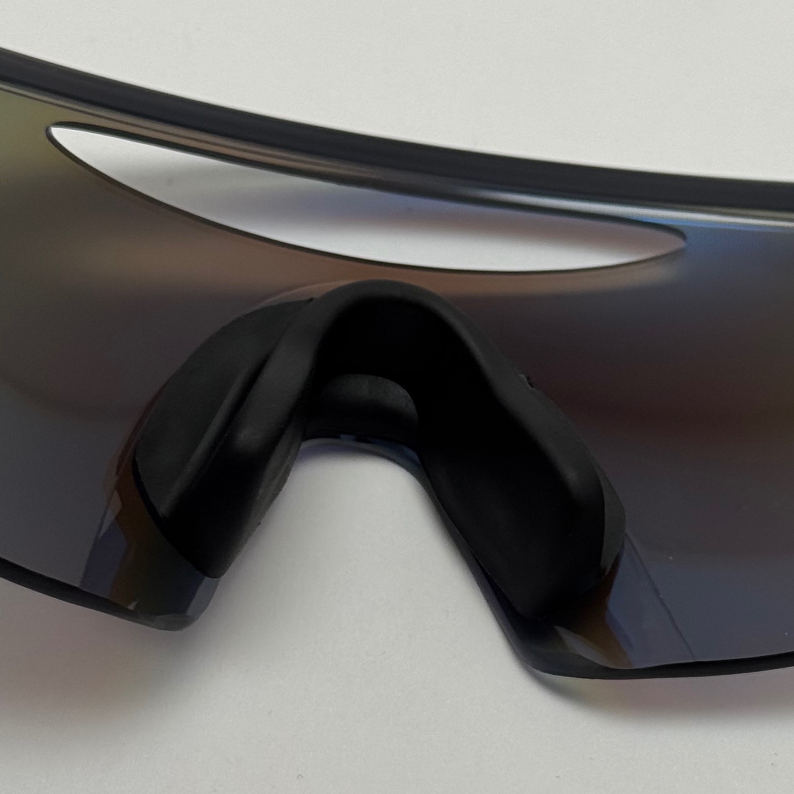 عینک آفتابی اسپرت Oakley اوکلی با لنز PRIZM عدسی آبی کد 9407