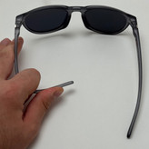 عینک آفتابی پلاریزه اوکلی Oakley طوسی عدسی مشکی گرد کد TO4910