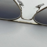 عینک ریبن خلبانی شیشه سنگ آبی هایلایت فریم نقره ای به همراه پک کامل ریبن کد Rayban RB 3025