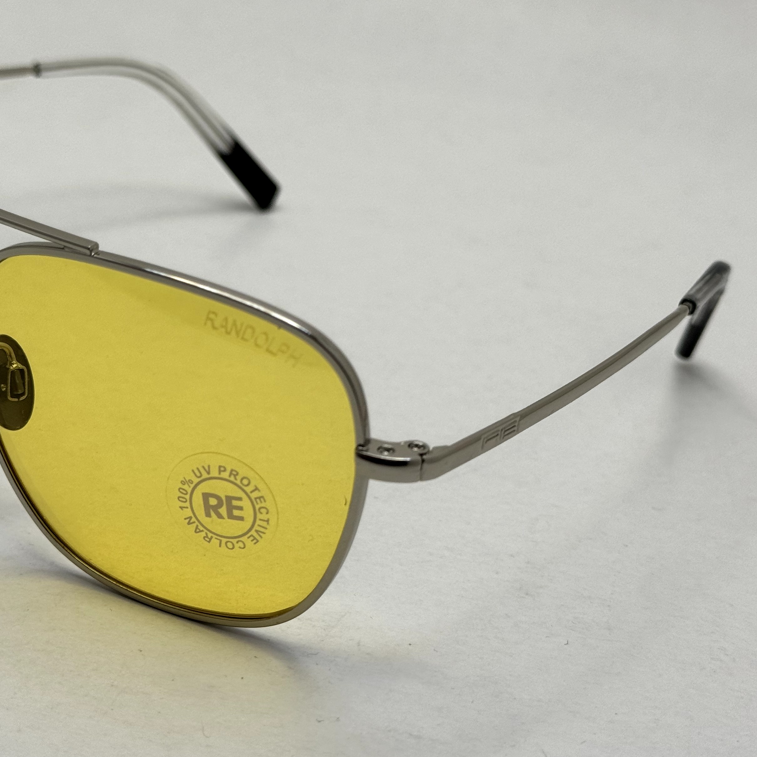 عینک آفتابی و شب خلبانی رندولف شیشه سنگ زرد فریم نقره ای فول پک اصلی RANDOLPH AVIATOR RE 58 24K WHITE GOLD