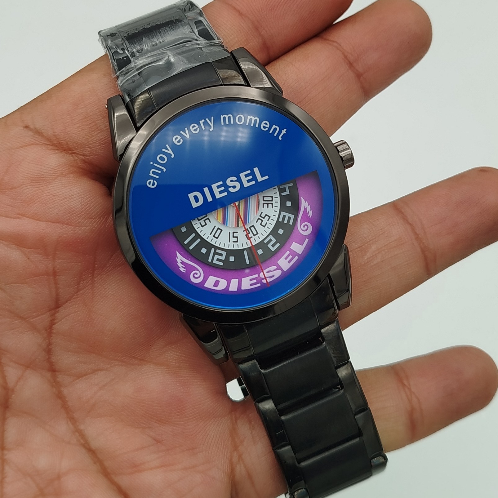 ساعت مردانه برند دیزل فول بلک طرح سونفرایدی