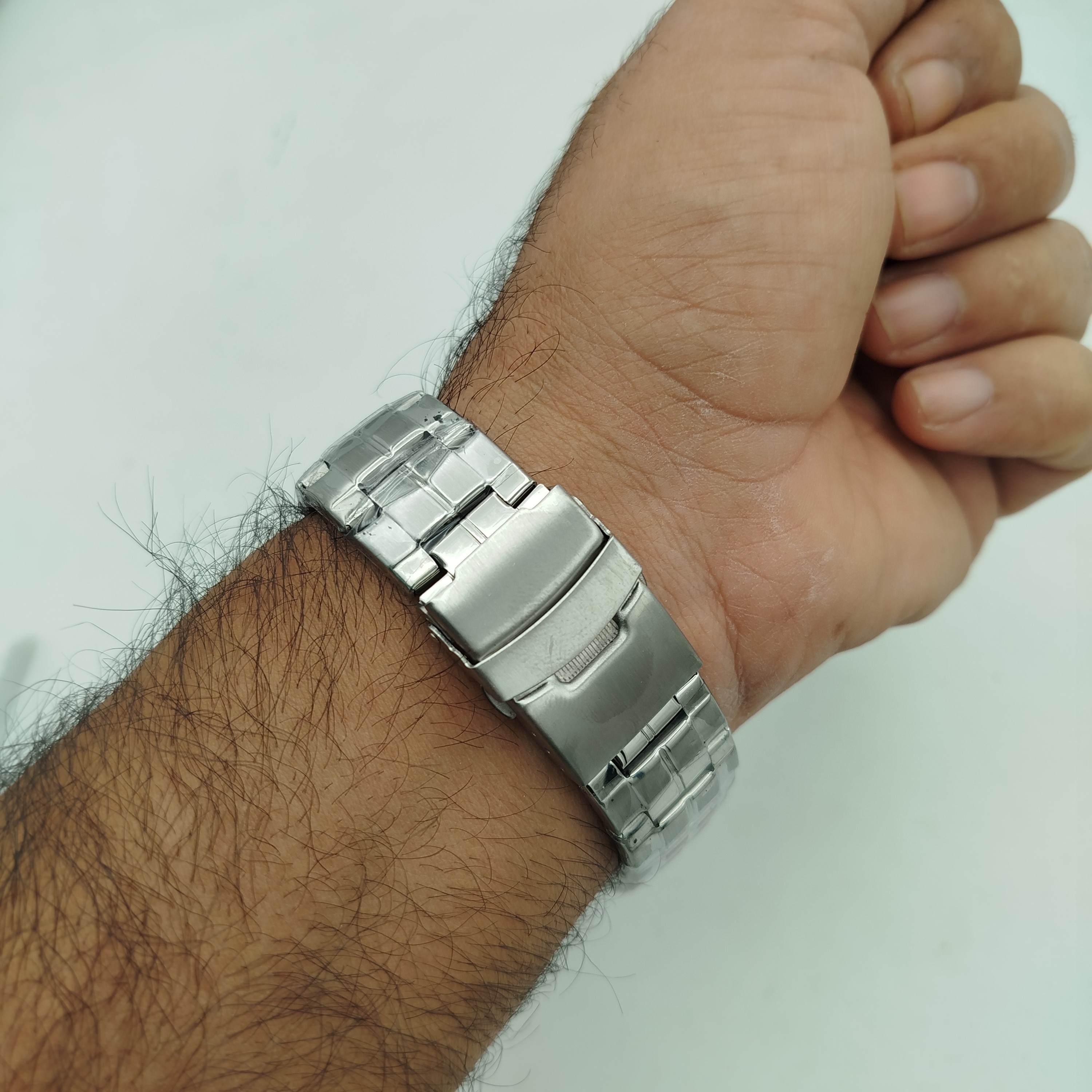 ساعت کاسیو ادیفایس استیل سه موتور فعال