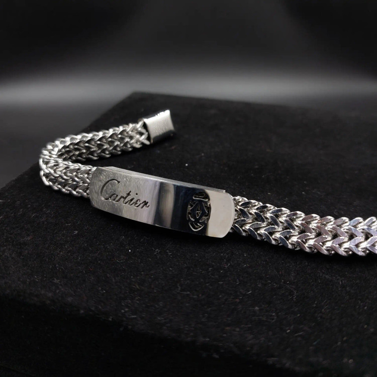 دستبند استیل مردانه پلاک کارتیر CARTIER زنجیر چهار وجهی دولاین رنگ ثابت کد amp (پس کرایه)