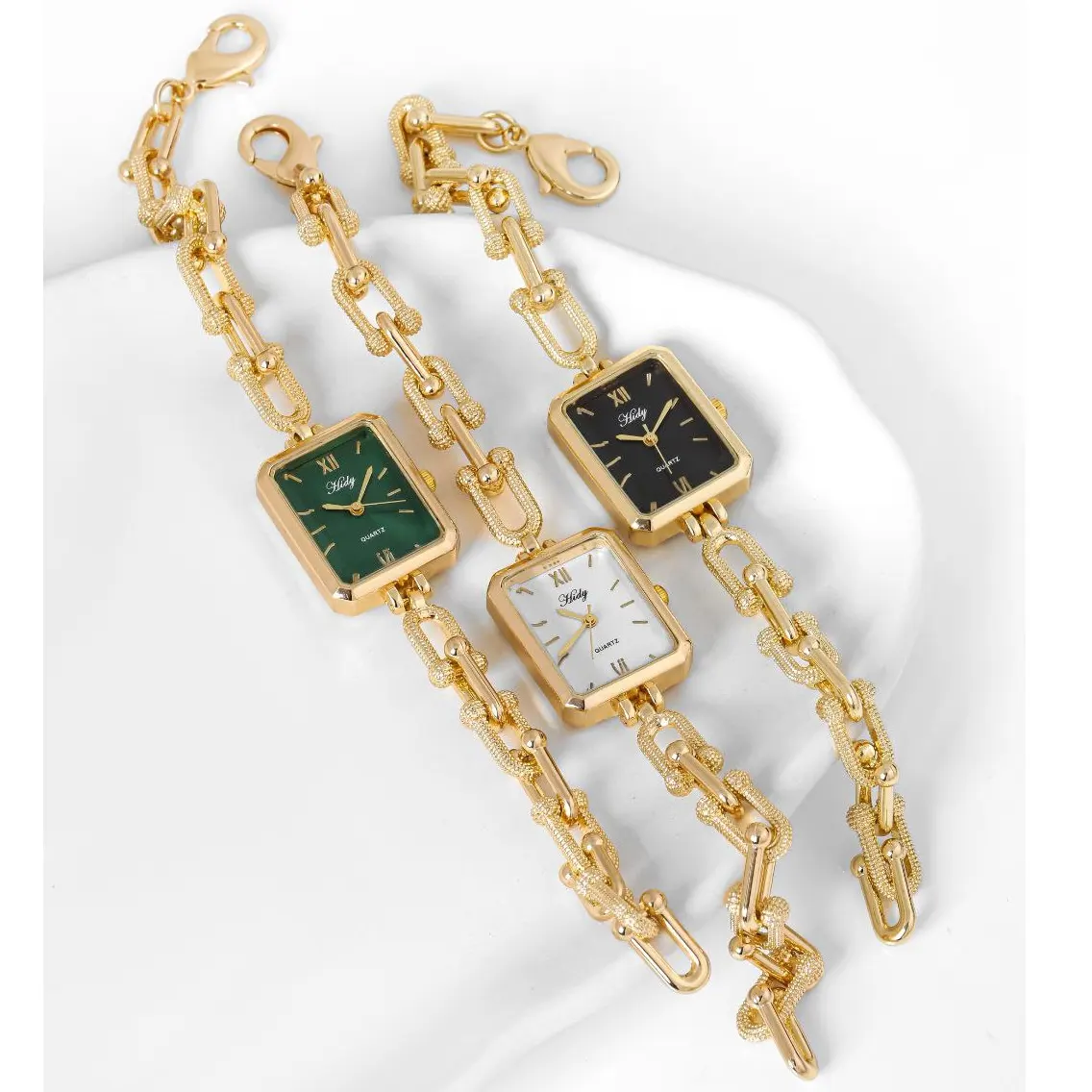 ساعت مچی زنانه مربعی مدل تیفانی Tiffany نگین کاری شده رنگ طلایی آبکاری نقره ضد حساسیت رنگ ثابت کد zsm (کپی) (پس کرایه)