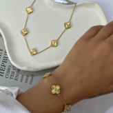 ست دستبند و گردنبند طرح ونکلیف Van Cleef رنگ ثابت با کیفیت بالا کد zmc (پس کرایه)