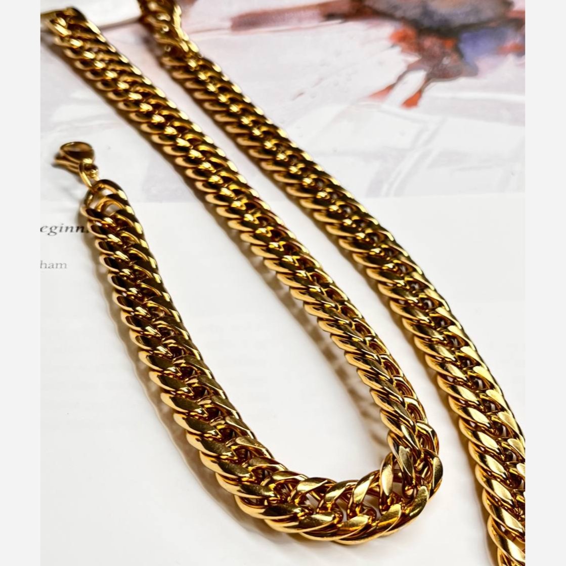 گردنبند مردانه مدل کارتیه Cartier جنس استیل عیار 316 رنگ کاملا ثابت کد ztk (پس کرایه)