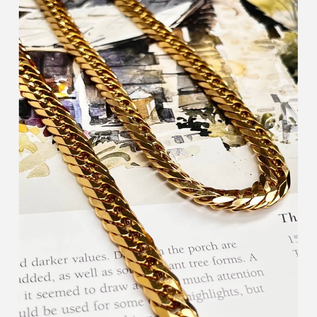 گردنبند مردانه مدل کارتیه Cartier جنس استیل عیار 316 رنگ ثابت کد ztk (پس کرایه)