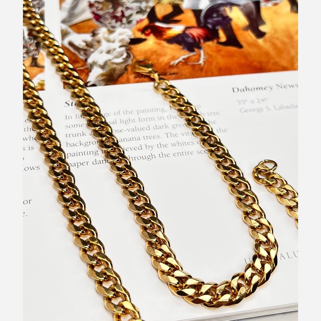 گردنبند مردانه مدل کارتیه Cartier جنس استیل عیار 316 رنگ ثابت کد ztk (پس کرایه)