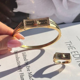 ست دستبند و انگشتر نگین دار زنانه طرح کارتیه Cartier فری سایز freesize رنگ ثابت کد sm (پس کرایه)