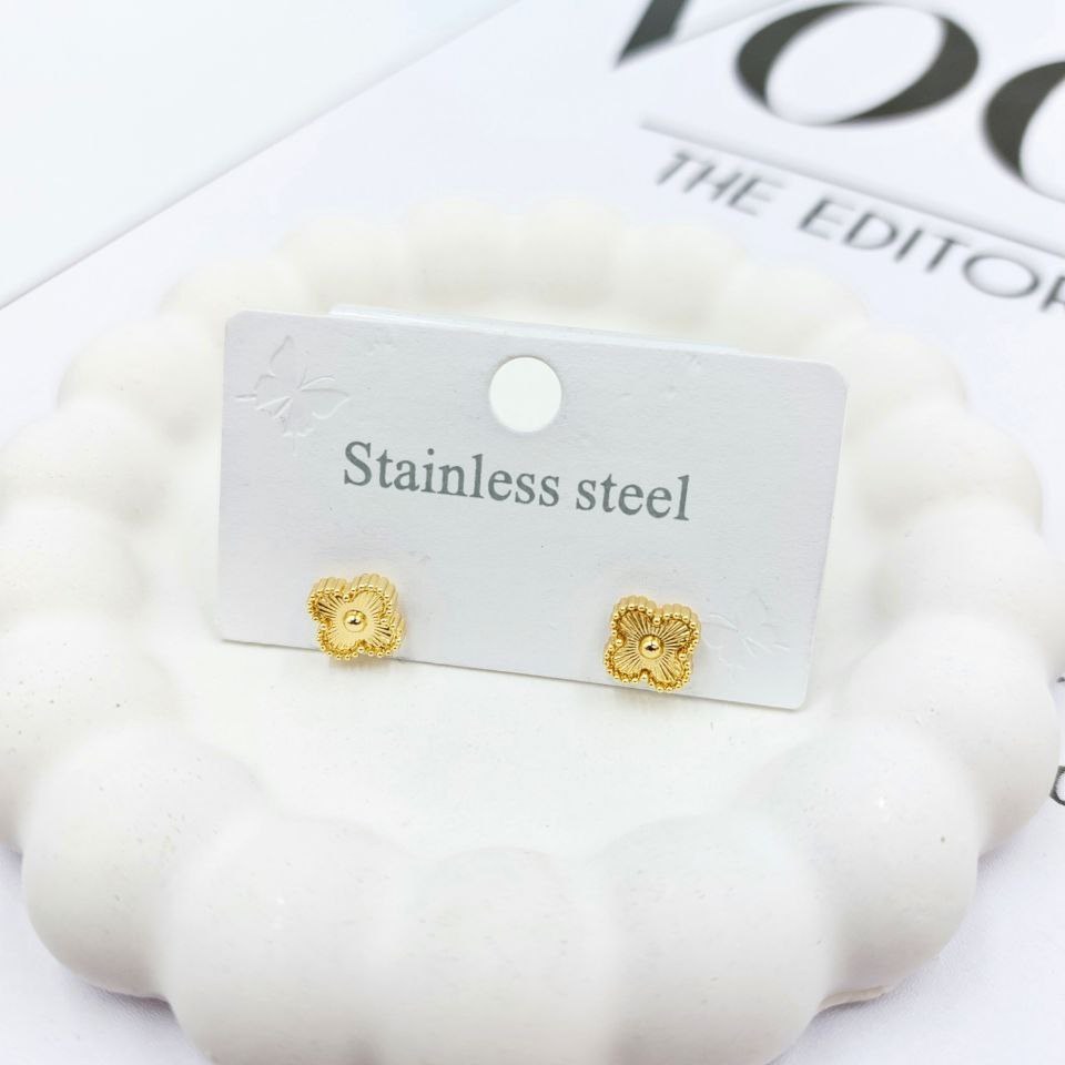 گوشواره استیل زنانه طرح گل ونکلیف Vancleef تنوع رنگ رنگ کاملا ثابت کد mp (پس کرایه)