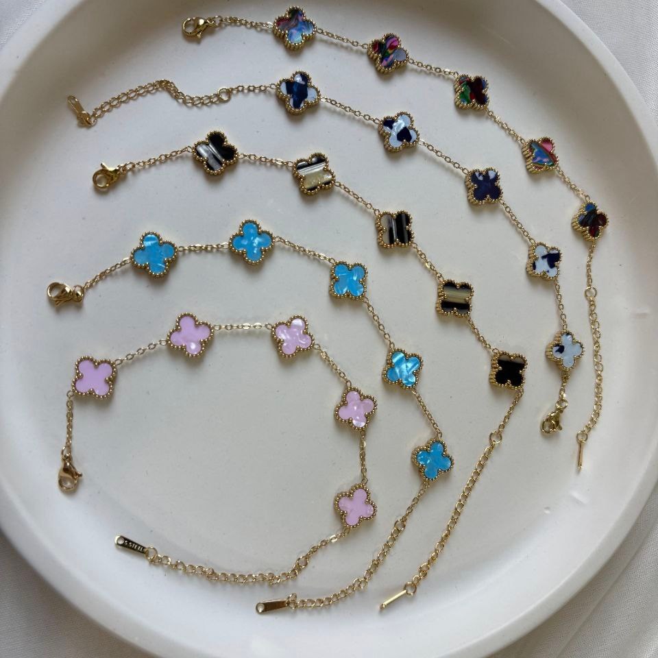 دستبند استیل زنانه زنجیری گل ونکلیف Vancleef تنوع طرح و رنگ رنگ کاملا ثابت کد sm (پس کرایه)