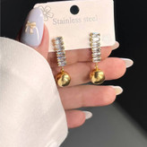 گوشواره استیل زنانه طرح نگین تنیسی گوی آویز رنگ ثابت کد tk (پس کرایه)