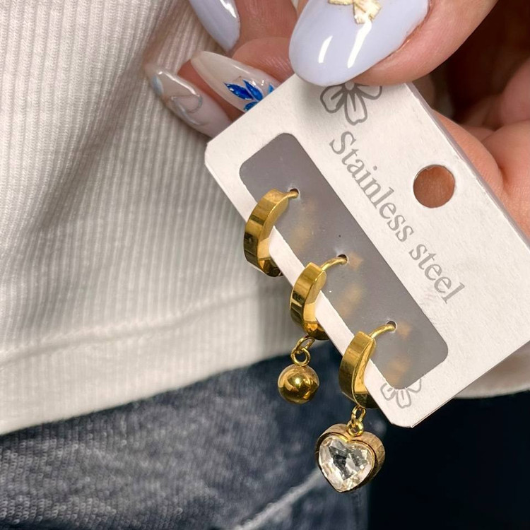 گوشواره استیل زنانه سه عددی طرح حروف یونانی تنوع طرح رنگ ثابت کد tk (پس کرایه)