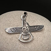 گردنبند و آویز پلاک استیل فروهر اهورا مزدا در تنوع سایز رنگ کاملا ثابت کد ki (پس کرایه)