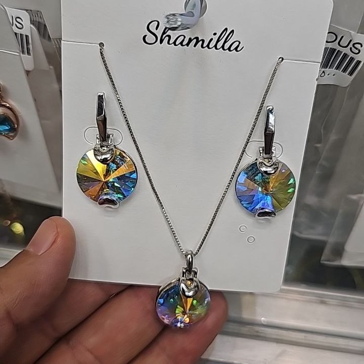 نیم ست گردنبند و گوشواره طرح جواهری طرح قلب طلایی نگین سوارفسکی تنوع طرح رنگ ثابت کد vn (پس کرایه)
