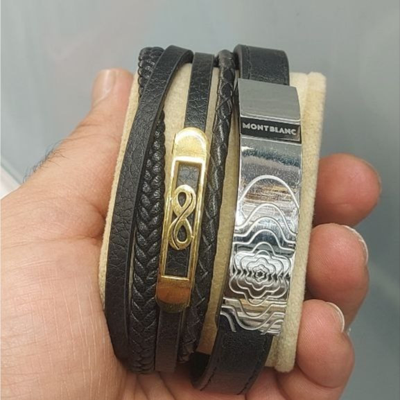 دستبند چرمی قفل و پلاک استیل مردانه طرح مونت بلنک Montblanc کیفیت چرم عالی تنوع طرح رنگ ثابت کد bn (پس کرایه)