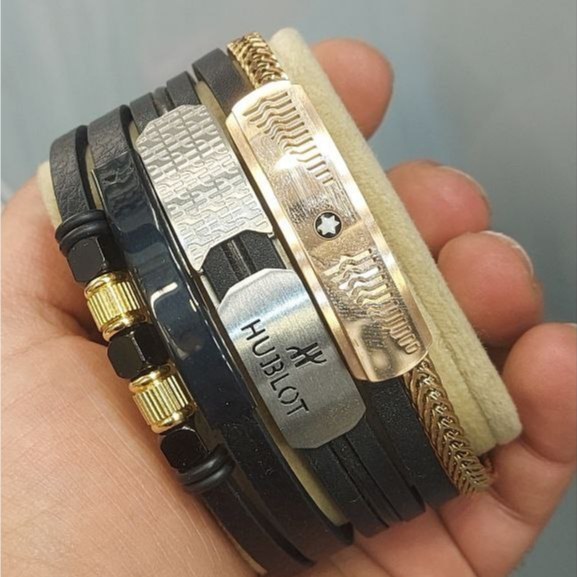 دستبند چرمی قفل و پلاک استیل مردانه ورساچ Versace کیفیت چرم عالی تنوع طرح رنگ ثابت کد bn (پس کرایه)