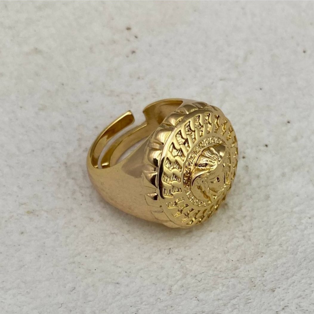 انگشتر استیل زنانه طرح ورساچه Versace فری سایز Free size تنوع طرح رنگ ثابت کد tj (پس کرایه)