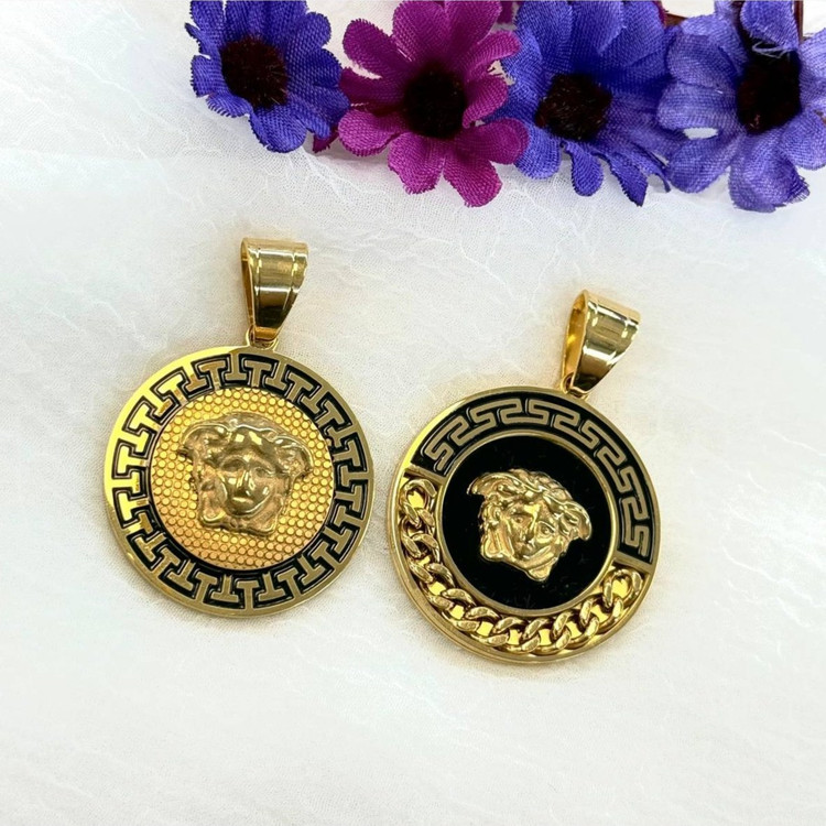 گردنبند و آویز پلاک استیل مردانه طرح ورساچه Versace دور نگین تنوع طرح رنگ ثابت کد sm