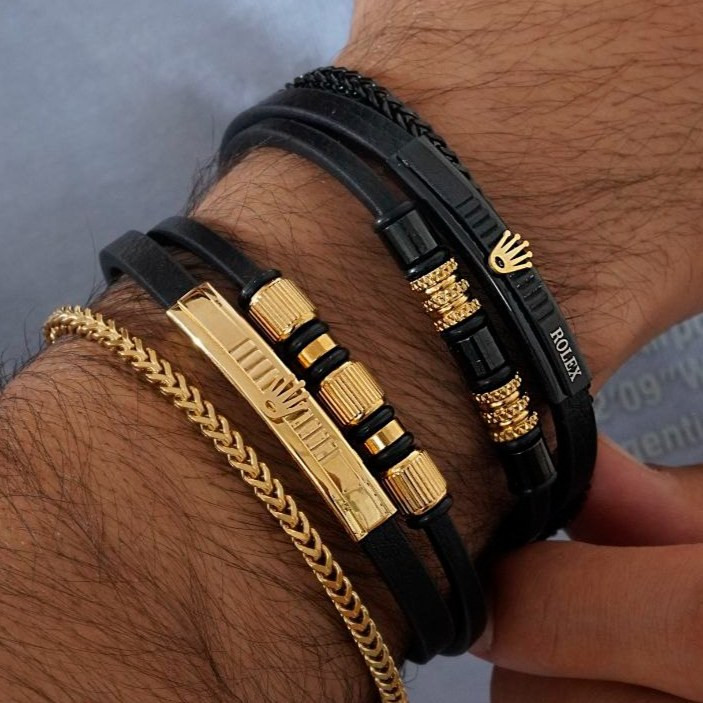 دستبند چرمی قفل استیل بولگاری Bulgari سه لاین در تنوع طرح کیفیت چرم عالی رنگ ثابت کد mp