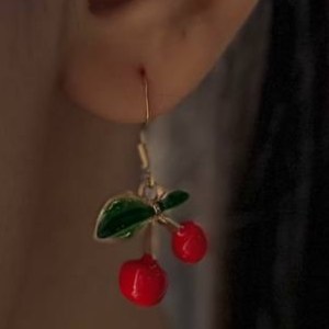 گوشواره زنانه طرح آویز آلبالو تنوع طرح رنگ ثابت کد sm