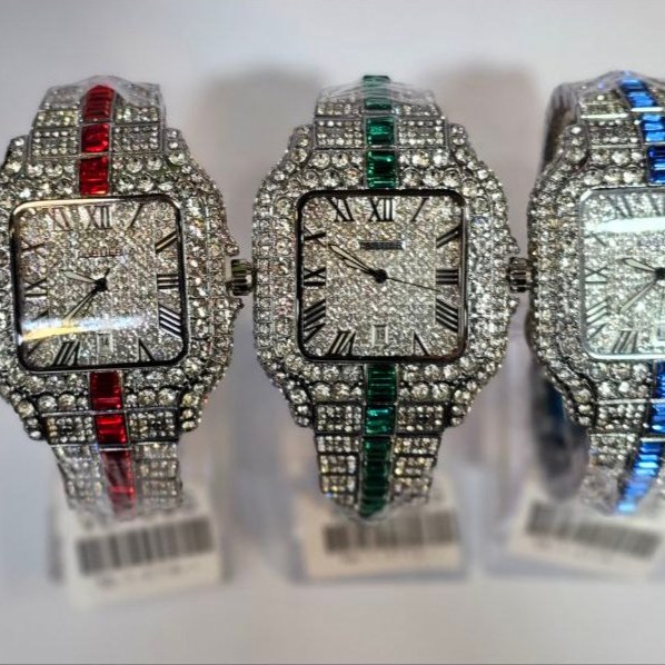 ساعت مچی زنانه کارتیر cartier فول نگین مخراج کاری تاریخ دار تنوع طرح رنگ ثابت کد vn