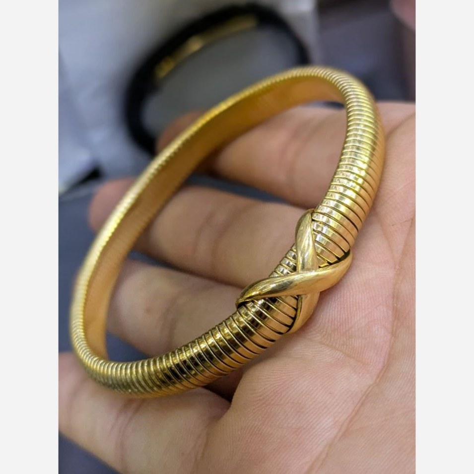 دستبند النگویی و بنگل استیل زنانه طرح لویی ویتون LV تنوع طرح رنگ ثابت کد sh