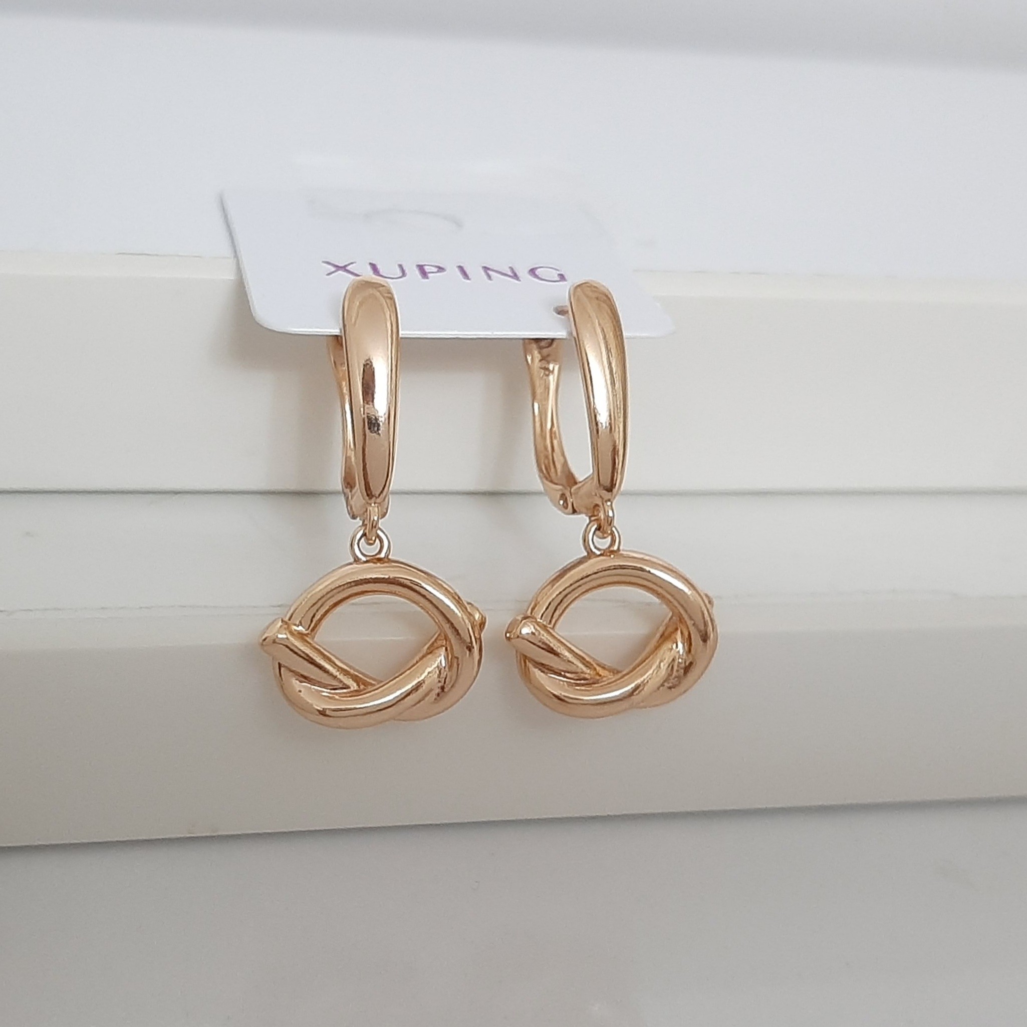 گوشواره ژوپینگ کاملا رنگ ثابت با طلا مونمیزنه و مناسب استفاده مدام ورق بزنید لطفا