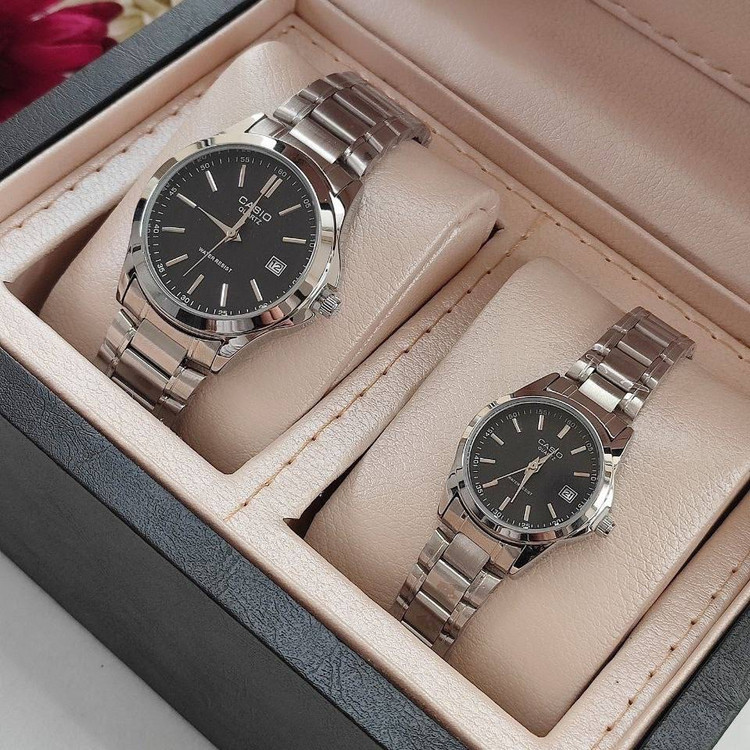 ساعت مچی زنانه و مردانه تک کاسیو استیل تاریخدار حک موتور ژاپن مارک معروف CASIO نمونه درجه یک ارسال رایگان