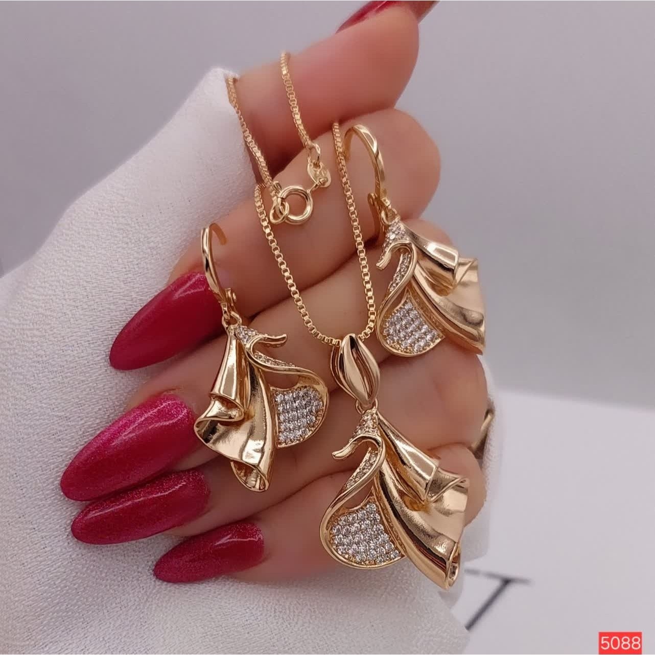 نیمست ژوپینگ آیینه ای