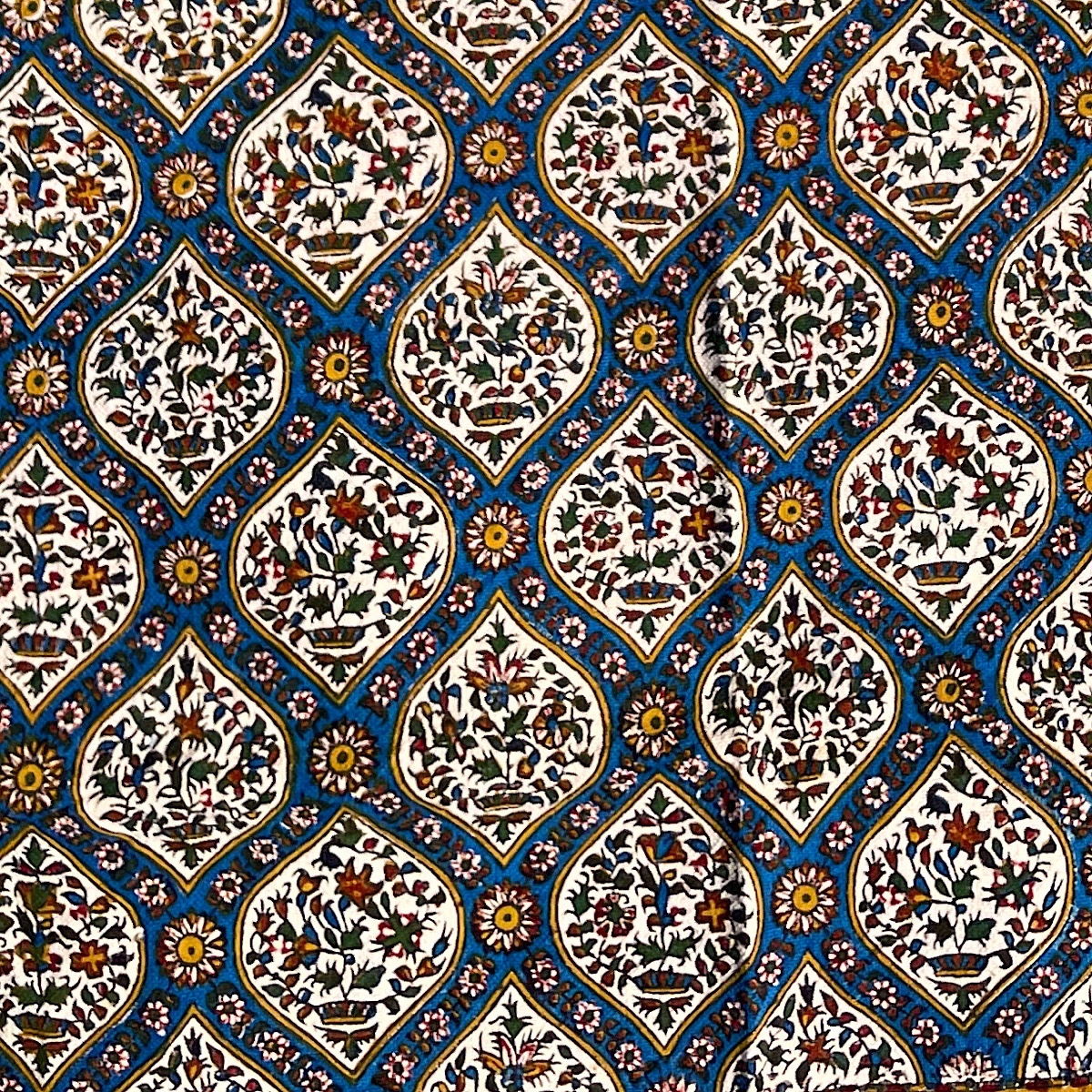 رومیزی قلمکاری 4 نفره اعلا طرح گنبدی