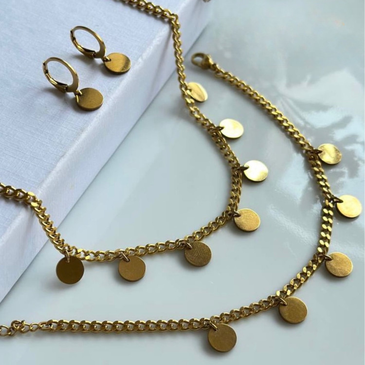 ست گردنبند دستبند گوشواره سکه ای کارتیر استیل طلایی رنگ ثابت (لاوین گالری)