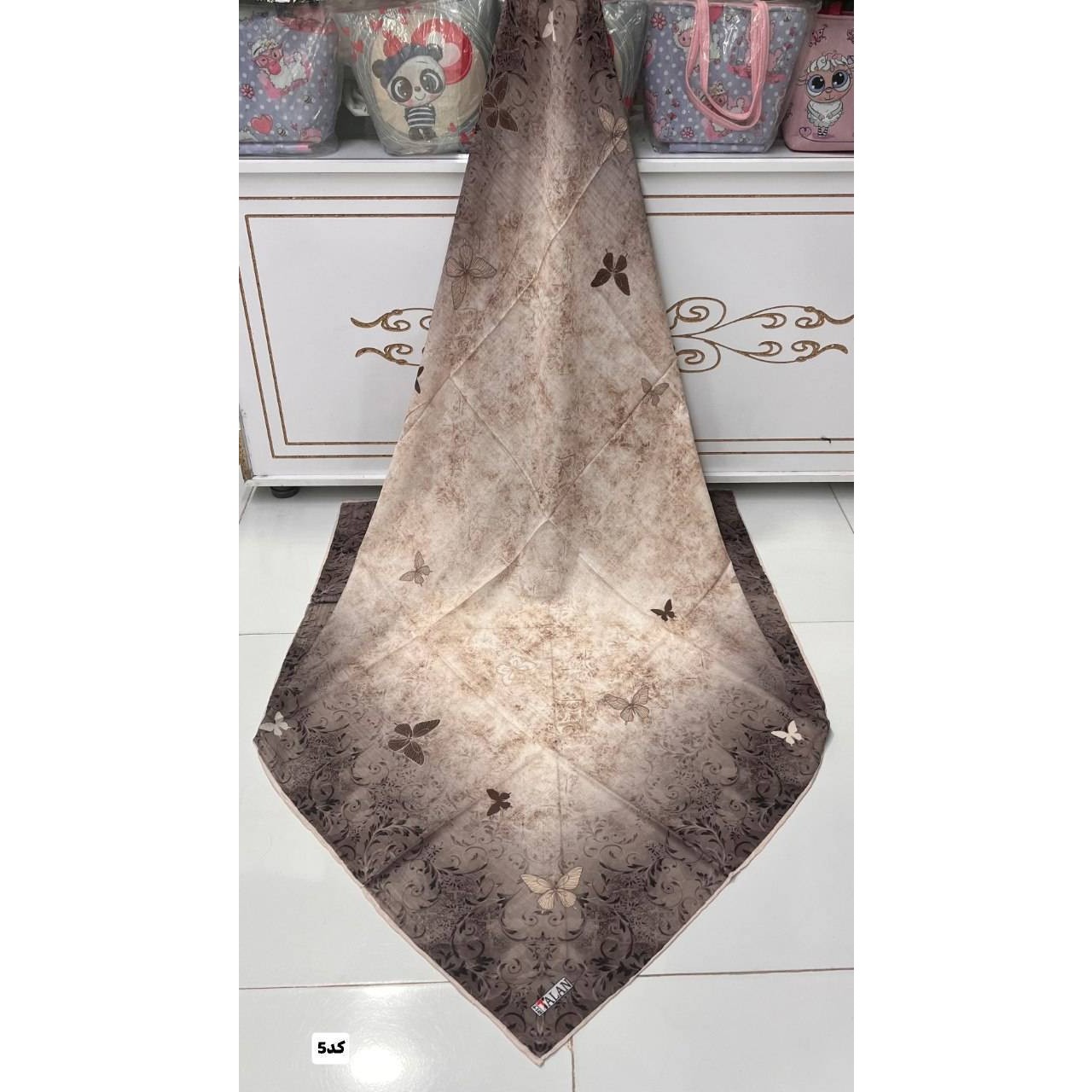 روسری پروانه