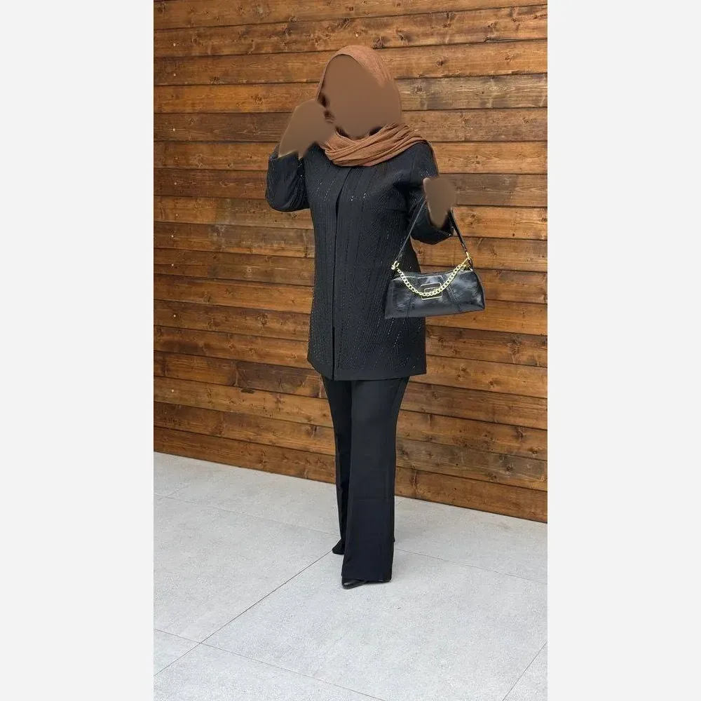 کت مجلسی زنانه مدل رها جنس کرپ مازراتی نگین دار رنگ مشکی