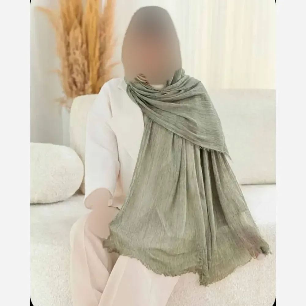 شال پلیسه لمه دار دور ریش زنانه ابعاد 75 در 175 سانتی متر (2)