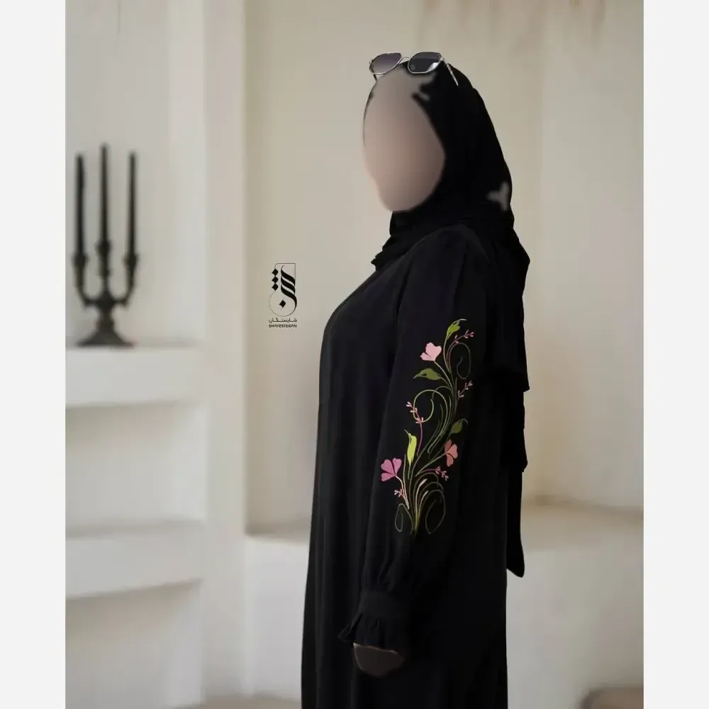 عبا زنانه مدل فرشته جنس الیزه گلدوزی شده رنگ مشکی