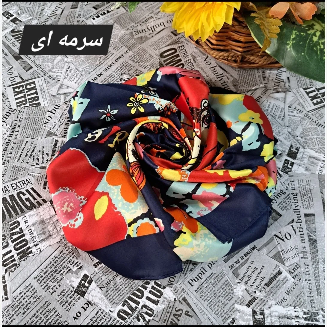 مینی اسکارف ابریشم طرح باربی ابعاد 76 در 76 رنگی