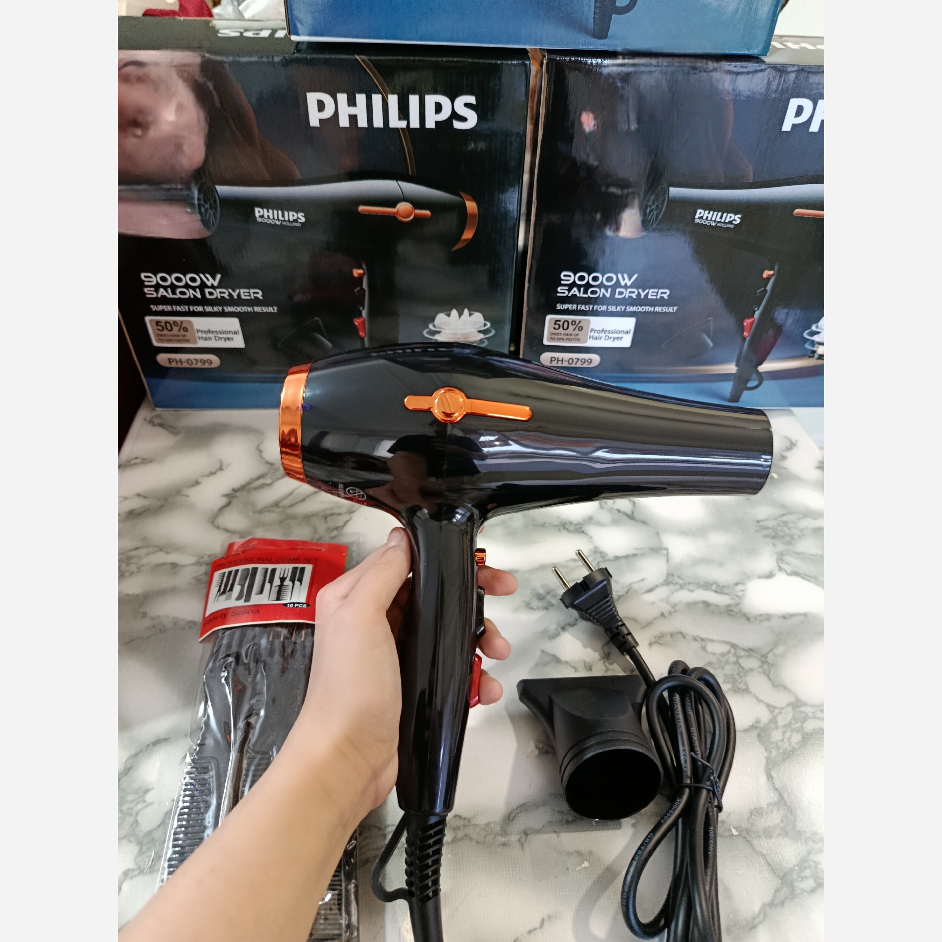 سشوار حرفه ای فیلیپس 9000با 10 عدد شانه و 12ماه گارانتی