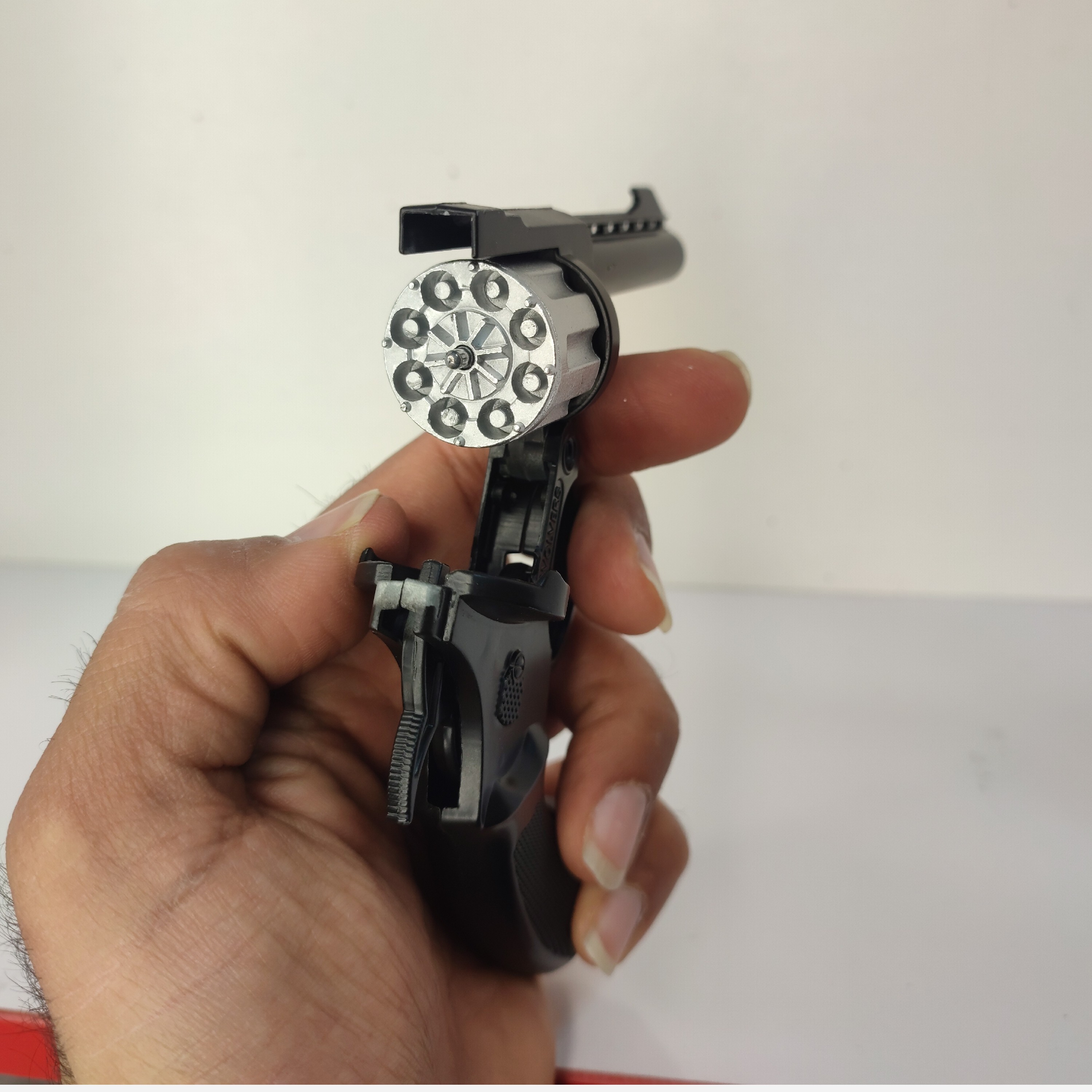 کلت فلزی اسباب بازی ( خرید از گناوه مارکت )