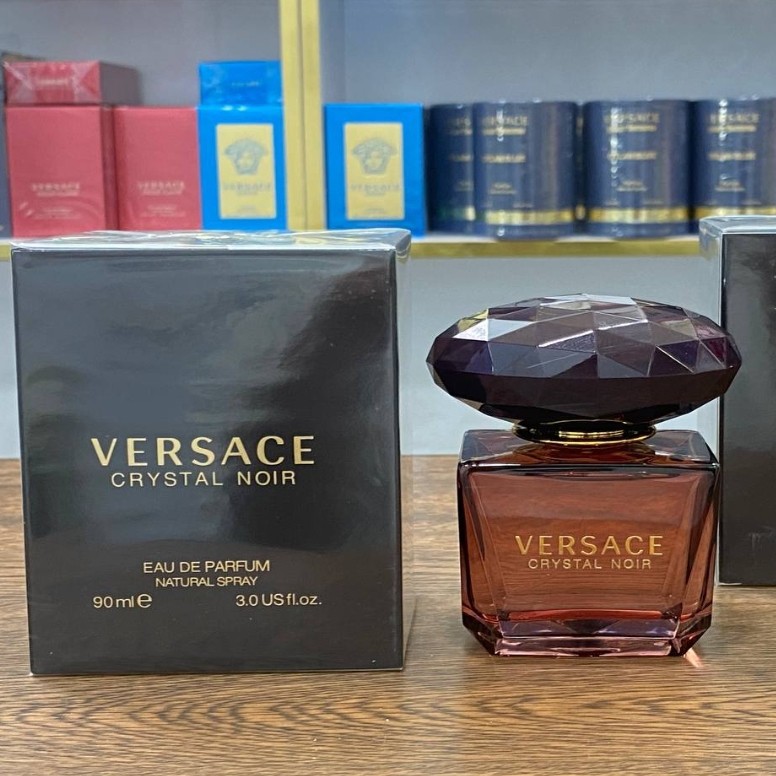 ادکلن ورساچه مشکی کریستال نویر Versace کادو روزمادر
