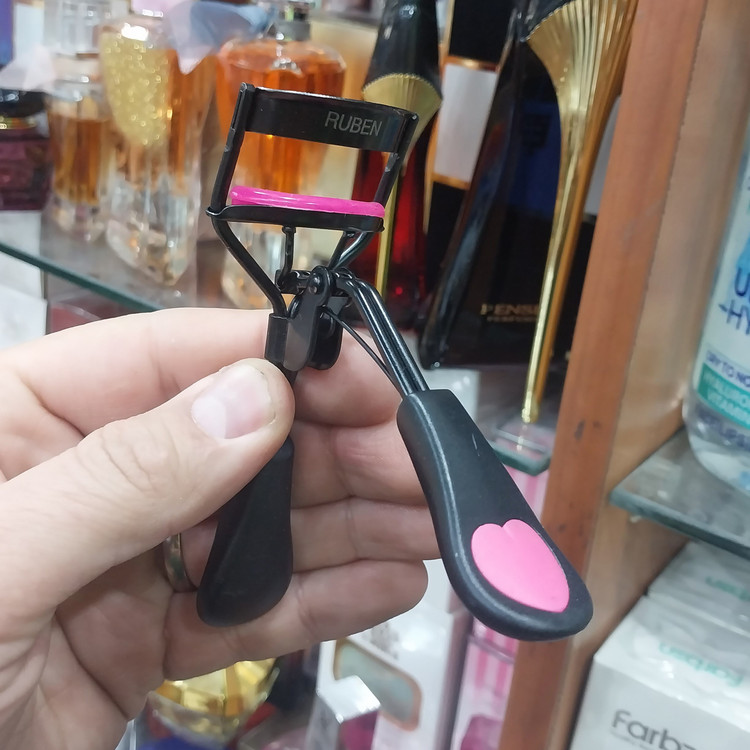 فر مژه حرفه ای روبن با آلیاژ فوق العاده فر کردن مژه ها در کسزی از ثانیه بدون بازگشت