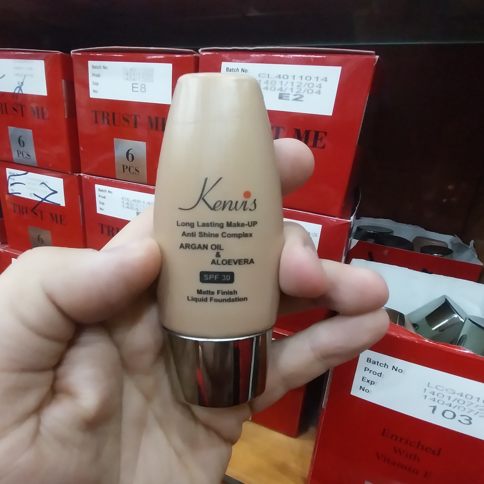 کرم پودر تیوپی کنویس با SPF 30 حاوی روغن آرگان و عصاره آلوورا کاملا مات
