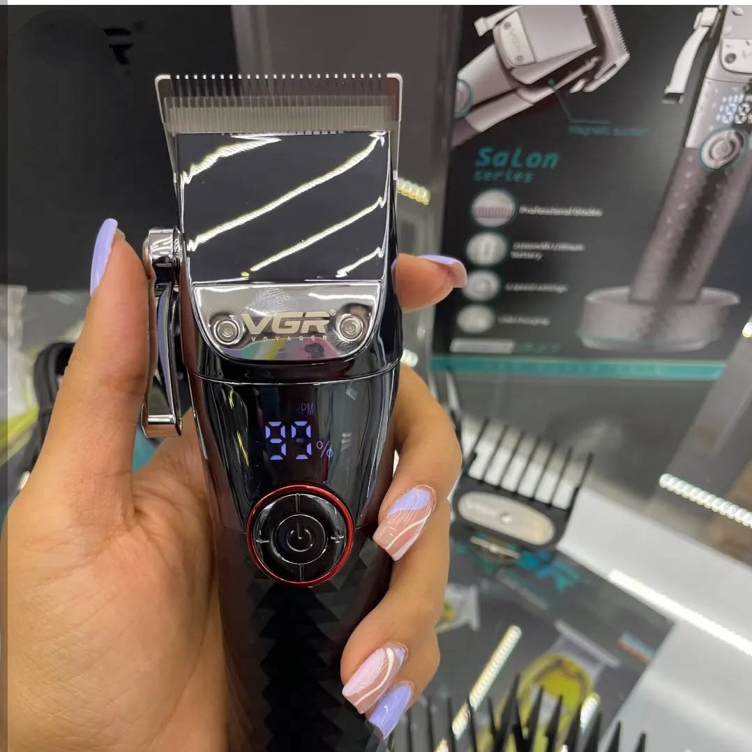 ماشین اصلاح حجم زن وی جی آر VGR V-682.