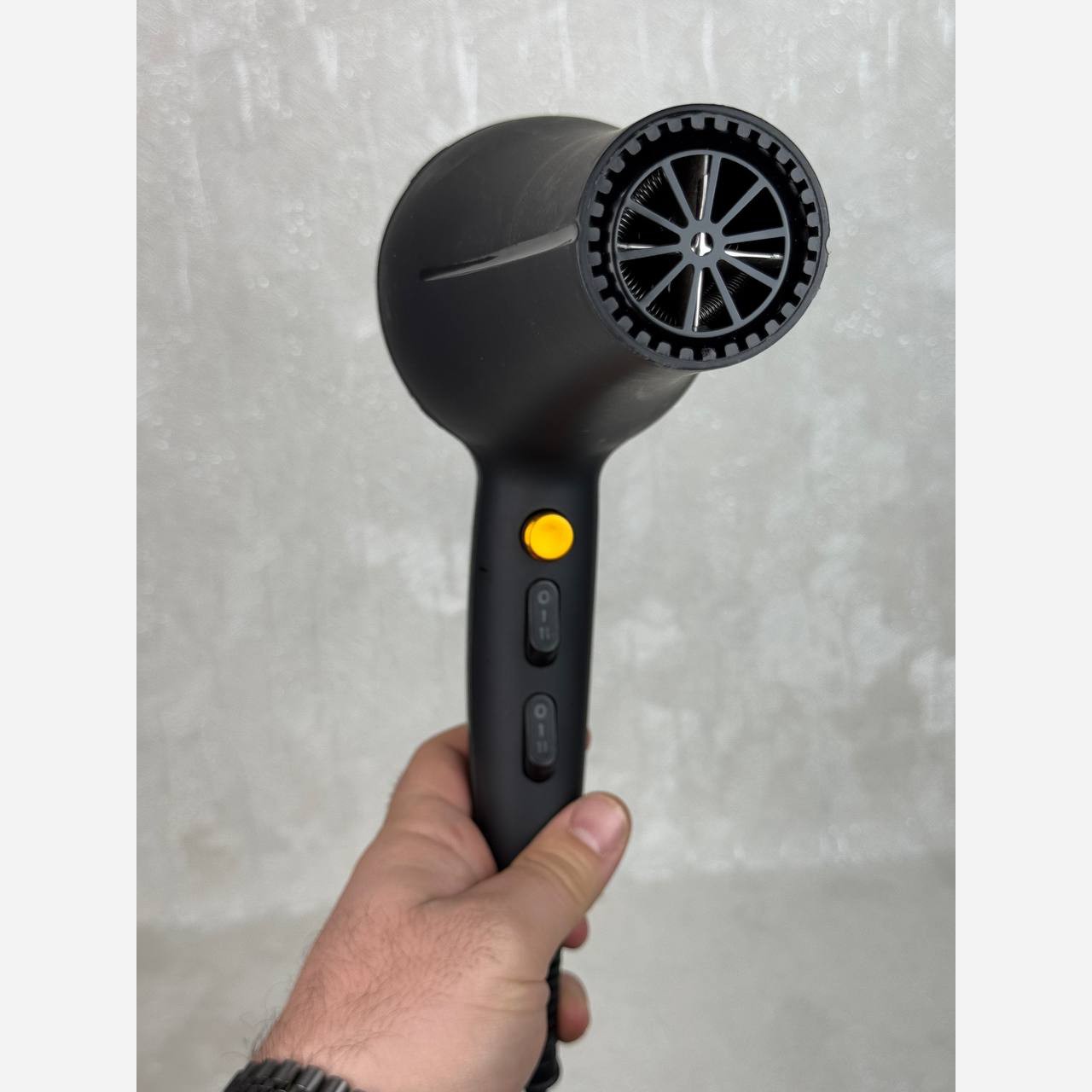 سشوار فیلیپس حرفه ای با فناوری یون و قدرت 2000وات مدل PH1460