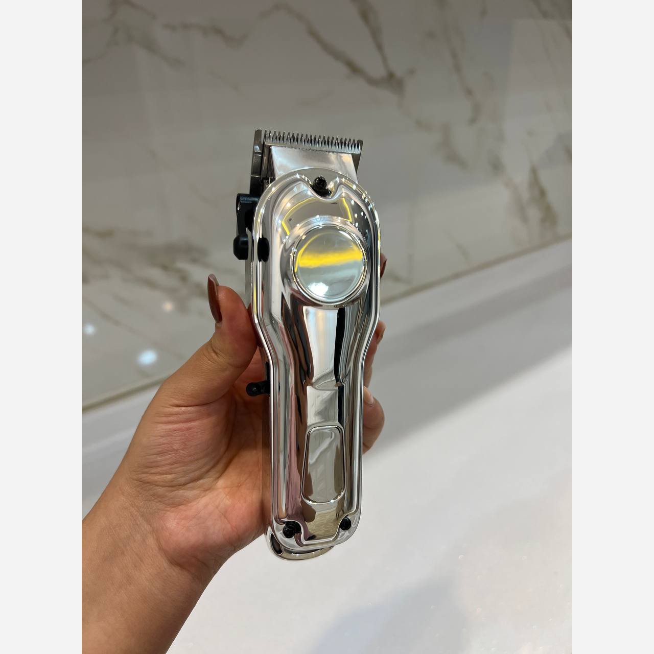 ماشین اصلاح حجم زن سر و صورت فیلیپس مدل PH-2024