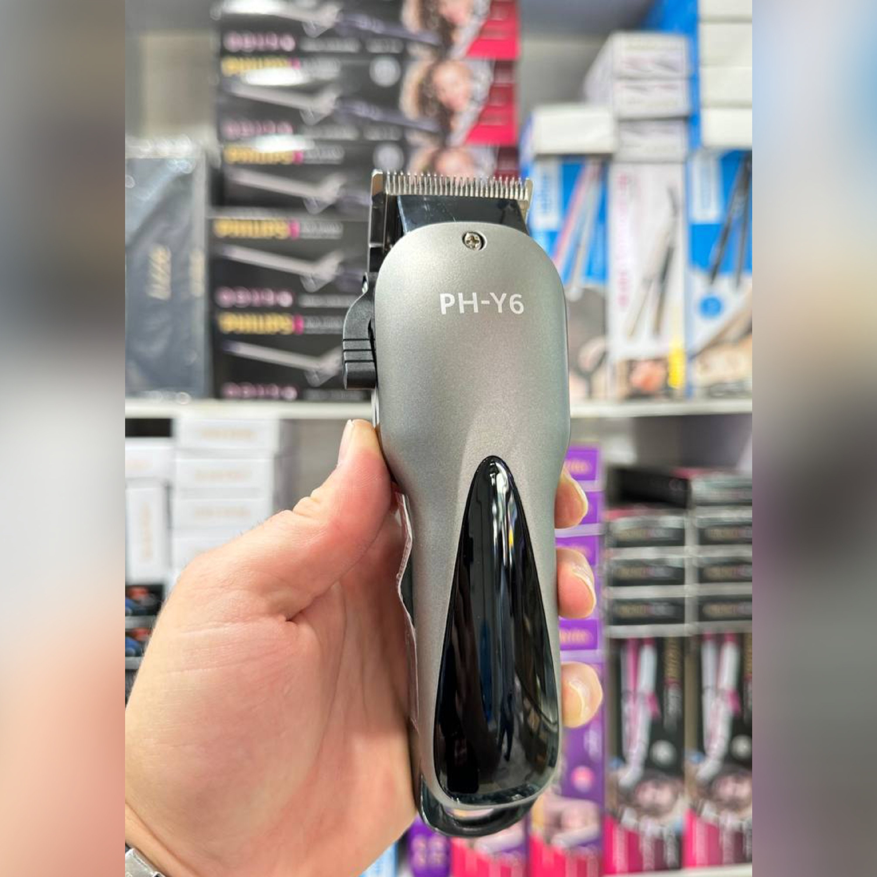 ماشین اصلاح سر و صورت فیلیپس مدل PH-Y6 بسیار قدرتمند و باتری لیتیومی با2000 میلی آمپردو سرعته توربودار